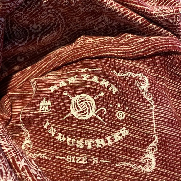 Burgundy hoodie - Picture 2 of 3